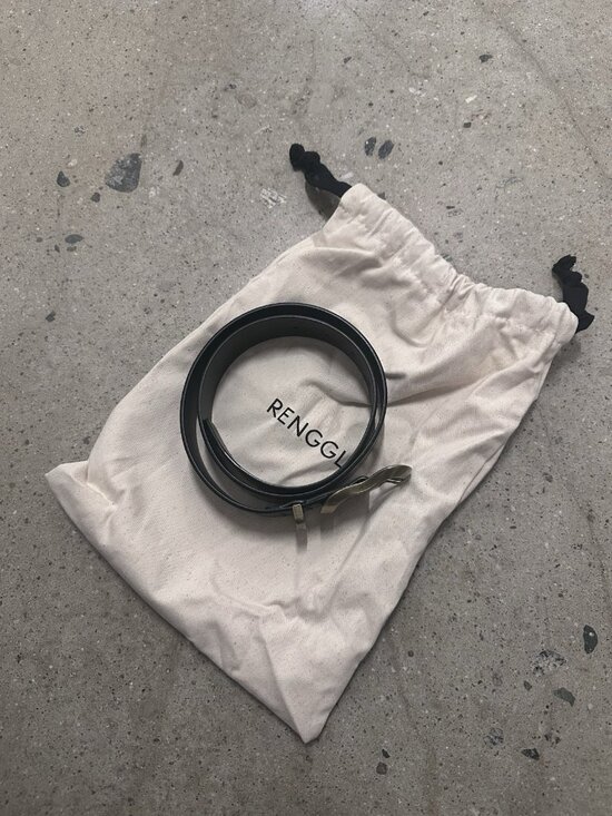 RENGGLI Leather Belt in Ink Black main image 4
